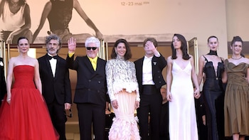 Aitana Sánchez-Gijón, Nieves Álvarez o Bárbara Lennie brillan en Cannes con 'Amarga Navidad' de la mano de Almodóvar