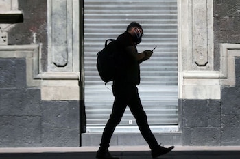 La IA en la nube se comunicará con la IA del dispositivo para generar en tiempo real contenido visual, auditivo e interactivo. (REUTERS/Edgard Garrido)