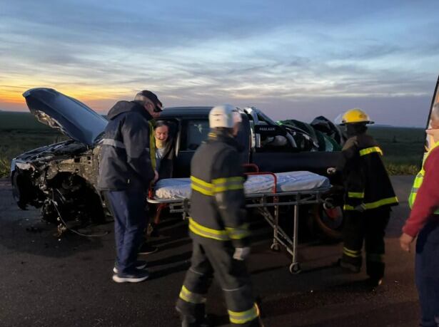 El conductor del camión quedó atrapado y falleció en el lugar del siniestro (El Orden de Pringles)