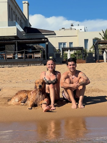 Morena Beltrán y Lucas Blondel