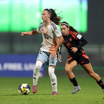 España se impuso 4-0 a