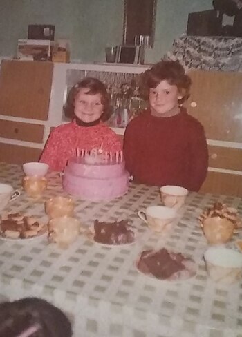 Karina y Daniel con apenas