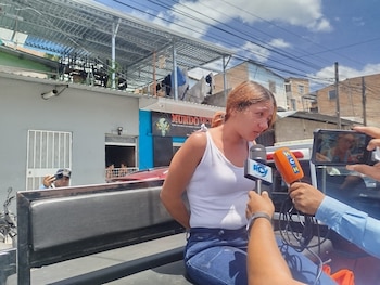 La ciudadana nicaragüense afirmó que no conocía a los dos salvadoreños con quienes fue requerida. Un ayudante de bus relató que fue agredido durante un asalto cuando intentó oponerse a los delincuentes. (Foto: Redes sociales)