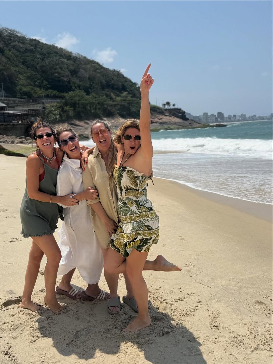 Florencia Bertotti en Brasil y la felicidad del viaje con amigas