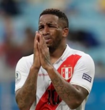 Juez advierte a Jefferson Farfán por terapia psicológica tras denuncia de Darinka Ramírez. Captura: Magaly TV La Firme.