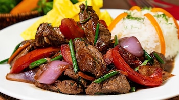 ¿Cuánto cuesta comer comida peruana en Estados Unidos, Europa y Chile? Estos son los precios en dólares, euros y soles