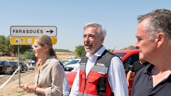 El rey Felipe VI llama a Azcón para interesarse por el incendio forestal de Orés