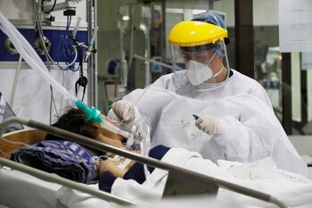 Las internaciones graves ocurren mayormente