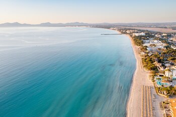 Playa de Muro, en Mallorca (Adobe Stock).