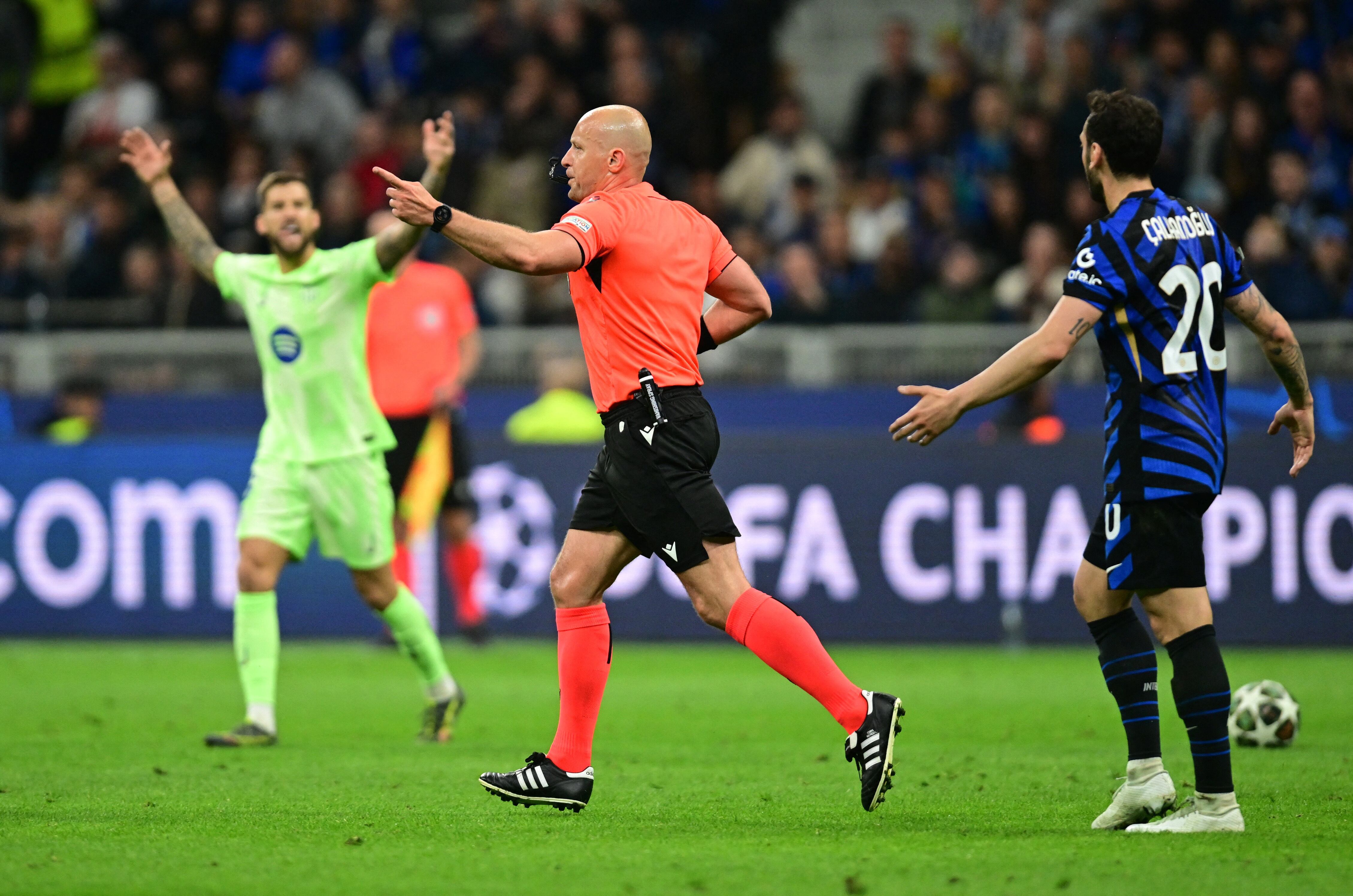 G4YXGWZCTVHSHIC5SFR5MEVJCA Con una gran actuación de Lautaro Martínez, Inter empata contra Barcelona por las semifinales de la Champions