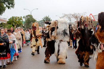 La fiesta de 'Las Carantoñas', en Acehúche. (Carmenventurav/Wikipedia)