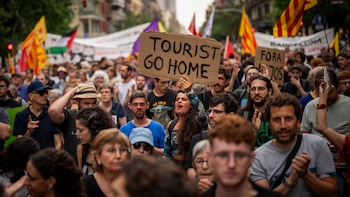 “Donde los turistas ya no son bienvenidos”: España es el país europeo que más rechaza el turismo masivo, según un estudio