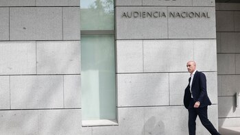 FIFA suspende durante tres años