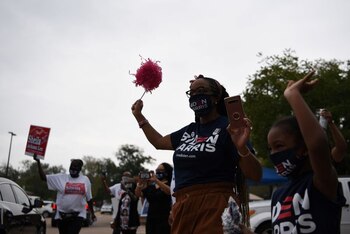 Imagen de archivo de personas