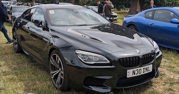 Fernando Llanos – Jefferson Farfán – Perú – deportes – 22 abril