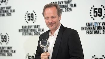 El estadounidense Peter Sarsgaard fue