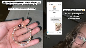 La joven mostró una pulsera