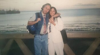 Él se incorporó a la