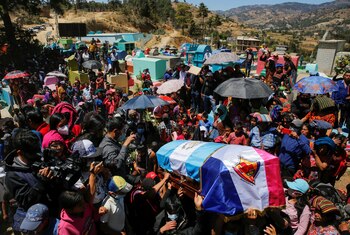 Familiares en el Departamento de