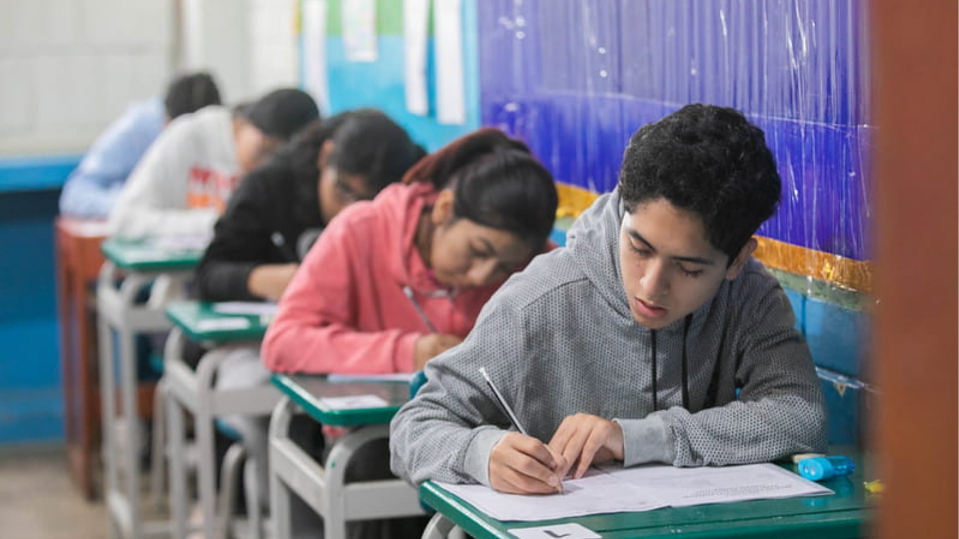 Más de 1.500 jóvenes acceden a estudios superiores financiados por el Estado con Beca 18-2026. (Foto: Agencia Andina)