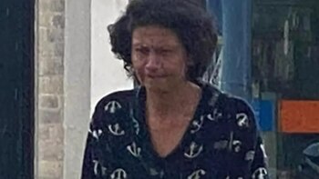 Una misteriosa mujer de pijama