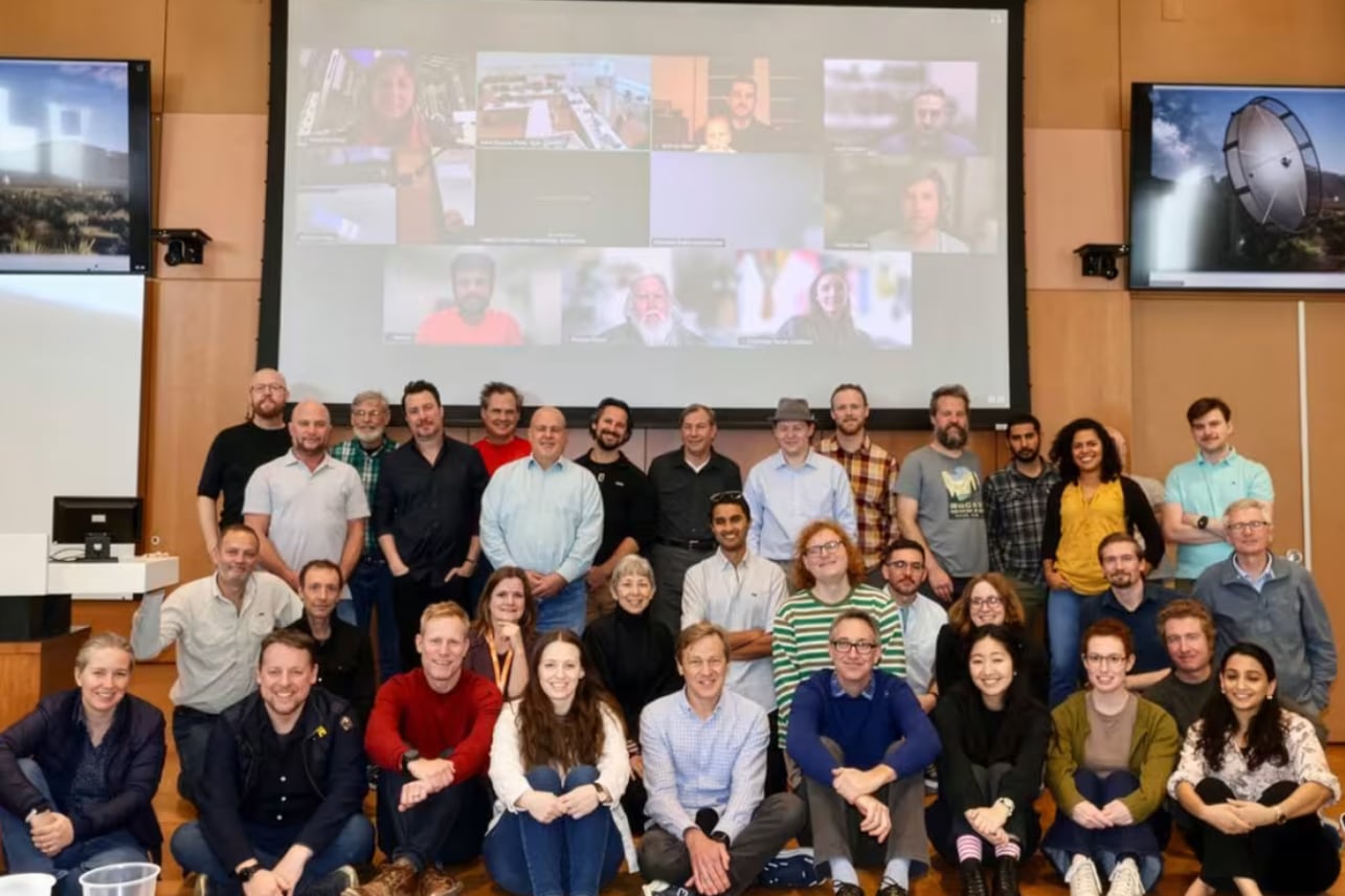 La institución lidera la iniciativa con un equipo interdisciplinario dedicado a desarrollar nuevas metodologías de exploración del universo (Katie Jameson/Caltech/DSA Project)