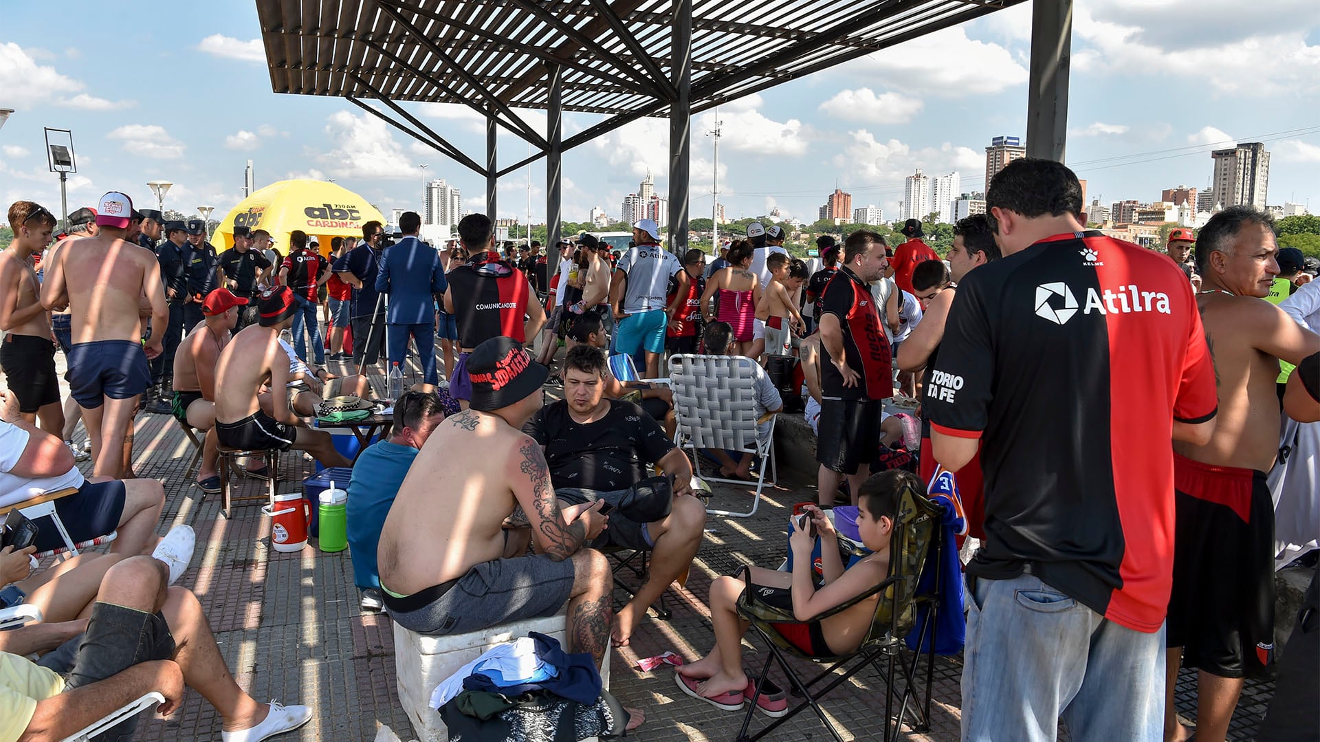 Javier Maitre fue aprehendido por resistencia a la autoridad tras agredir verbal y físicamente a oficiales de policía (Photo by NORBERTO DUARTE / AFP)