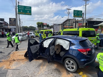 Varios accidentes de tránsito en diferentes puntos de la Ciudad de Guatemala dejan muertos y heridos.