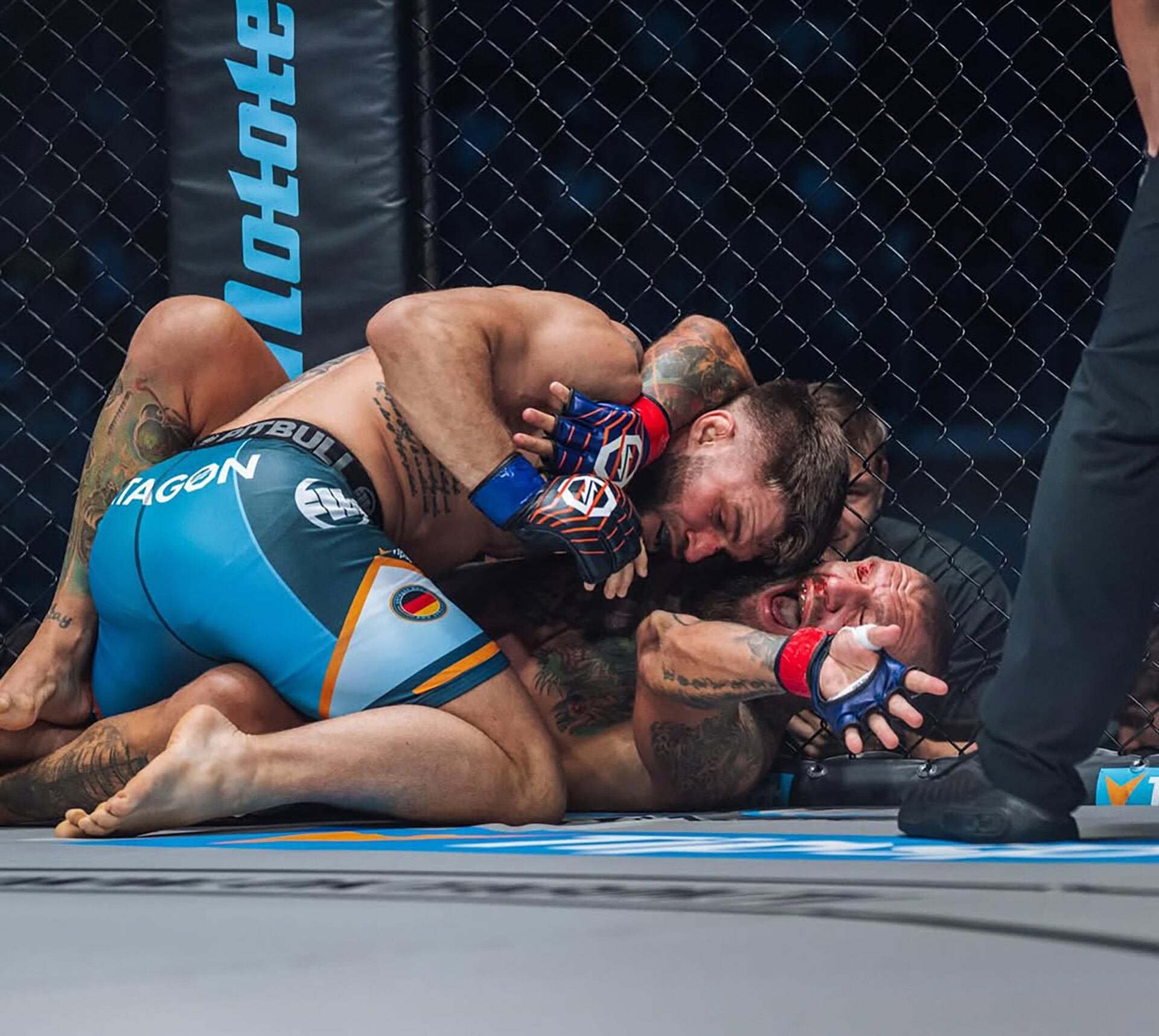 El luchador compartió imágenes en sus redes sociales (Fuente)