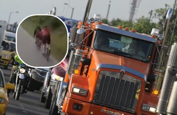 Un conductor de tractomula se topó con dos ciclistas en una carretera del Valle del Cauca - crédito Colprensa, Redes sociales