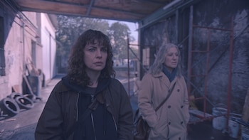 Cómo ver Mis muertos tristes, la serie basada en cuentos de Mariana Enriquez de la que habla el mundo
