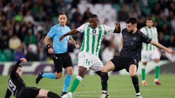 Carvalho vuelve a entrenar y