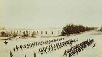 Bernando González, Guardia al frente,