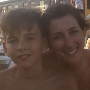 Camilo junto a Martina, su