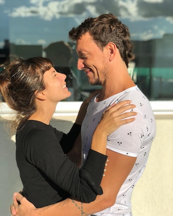 Gimena Accardi (como mejor actriz) y Nicolás Vázquez (como dirección de drama), ambos fueron nominados por "En otras palabras" (@nicovazquezok)