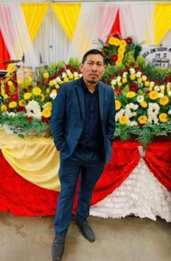 Juan Mejía-García era el abuelo de Petronila Mejía-Ramos y esposo de Daniela Manea. La noche del accidente, él tomó el rol de conductor del Toyota Corolla que llevaba a su esposa y a su nieta de regreso a casa después de su jornada laboral (REUTERS)