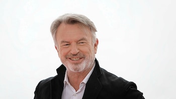 “Su cuerpo se agotó”: revelan cómo fueron las últimas semanas de Sam Neill antes de su muerte