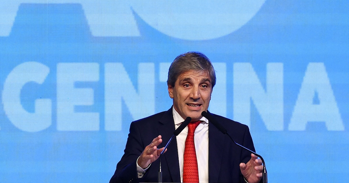 Caputo aseguró que un acuerdo con el FMI podría acelerar la salida del cepo. Jaime Olivos