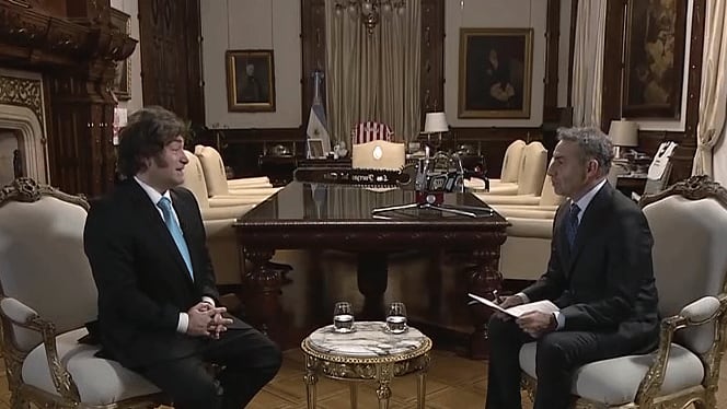 El presidente Milei durante la entrevista con Javier Milei en LN+