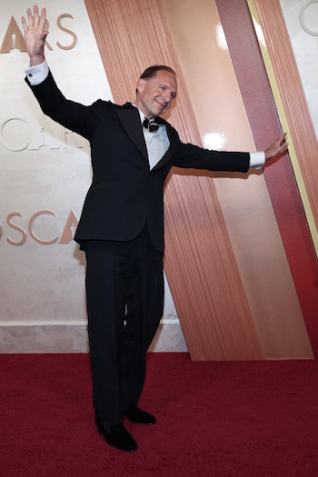 Ralph Fiennes apareció en la