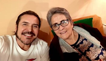 La madres del vocalista de