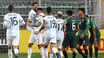 Argentina's Joaquin Correa (3-L) celebrates