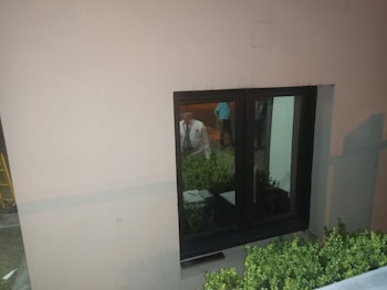 Una de las balas impactó