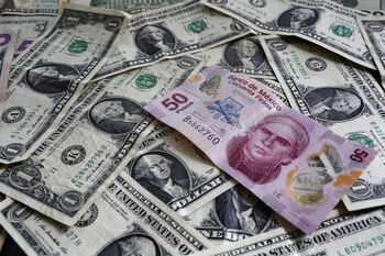 El dólar se ubica por