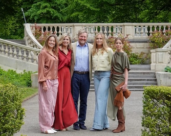 La familia real de Holanda derrocha naturalidad en su posado veraniego (Instagram)