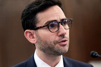 El DCWP advirtió que continuará con medidas y sanciones contra las agencias de alquiler de autos que sigan fuera de cumplimiento en Nueva York (Anna Moneymaker/Pool vía REUTERS)