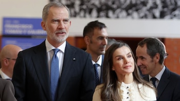 La Reina Letizia, arrebatadora, recupera