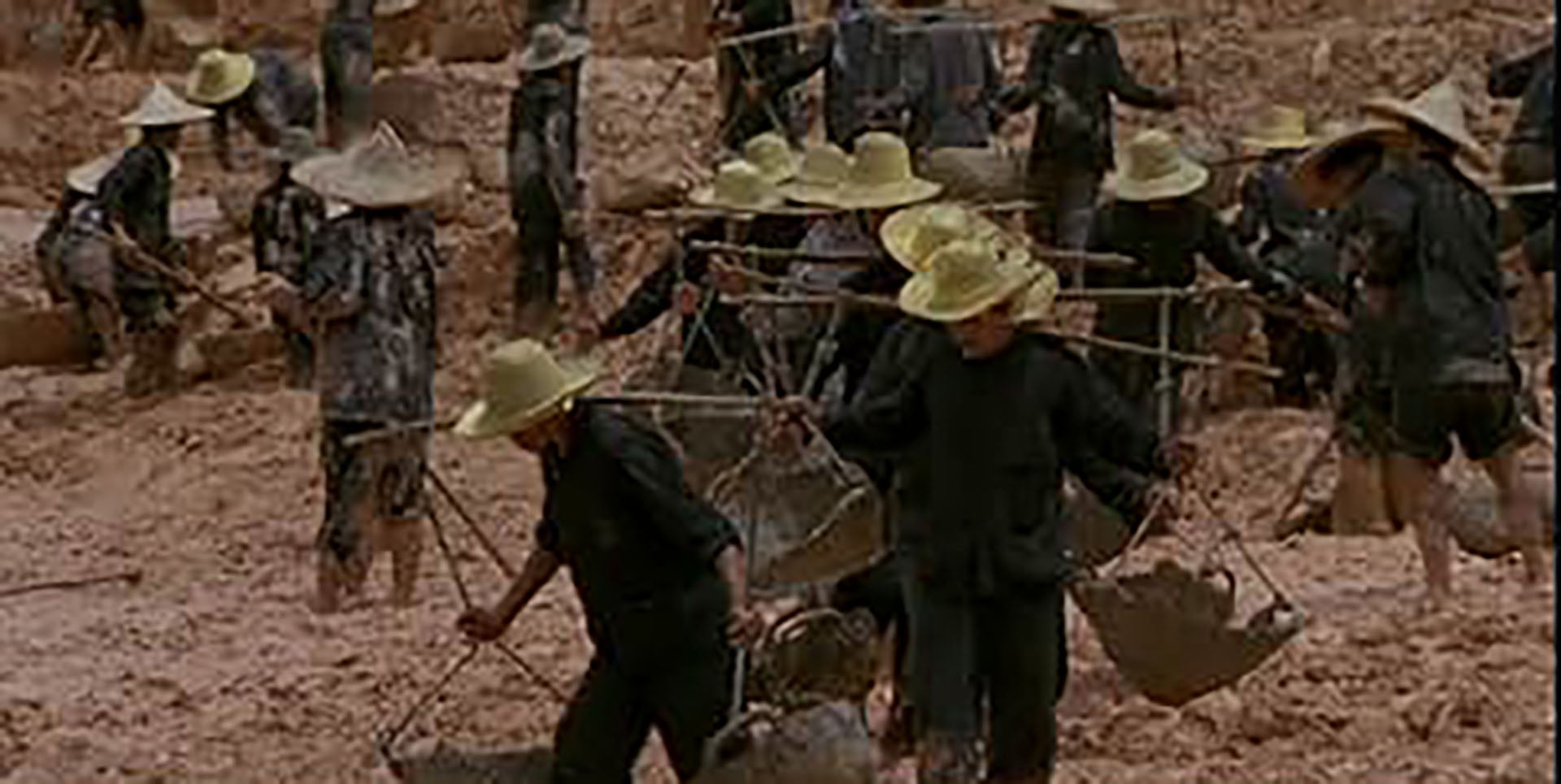 En la película The Killing Fields se retrataron los campos de trabajo forzado para los enemigos del régimen