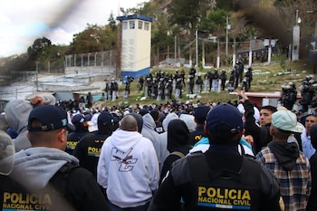 El Gobierno de Guatemala prevé contratar las obras carcelarias por licitaciones públicas, aunque no descarta la vía de excepción bajo la Ley Antipandilla.