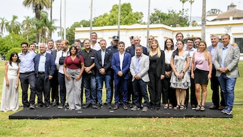 Axel Kicillof e intendentes junto